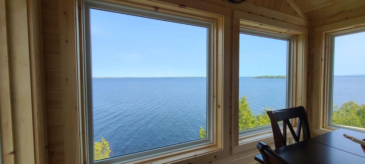 Loza House Adirondack Skydeck Unit Lake Front Plattsburgh Bagian luar foto
